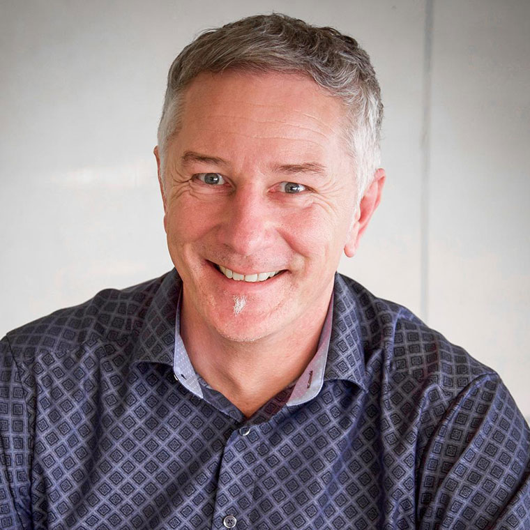 Stefan Moeller headshot 